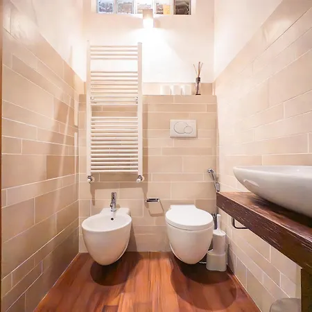 Charming Apartment In The Navigli District - 4 People-2